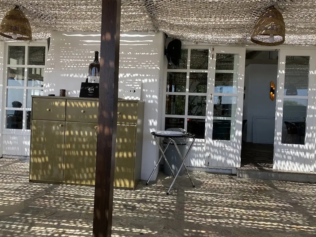 Nuno Mira_Trinca Espinhas_Sines_recensione