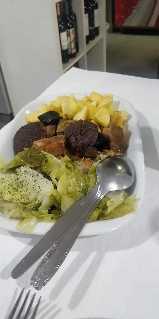 Menu_Restaurante Miquelina_Paredes de Coura_imagen_3