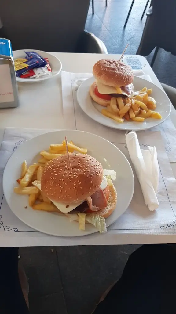 Menu_Coyratos Hamburgueria_Paredes de Coura_immagine_8