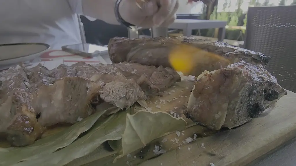 Fronteira Gastrobar-Tapas Wines Gins_Valença_slider_image_2