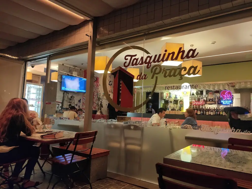 Hien Diep_Tasquinha da Praça_Viana do Castelo_recensione