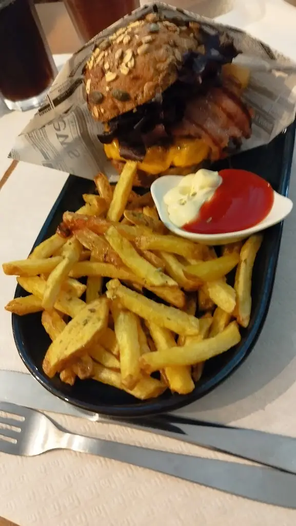 Menu_À Moda Antiga - Retro Market & Bistro_Viana do Castelo_immagine_5