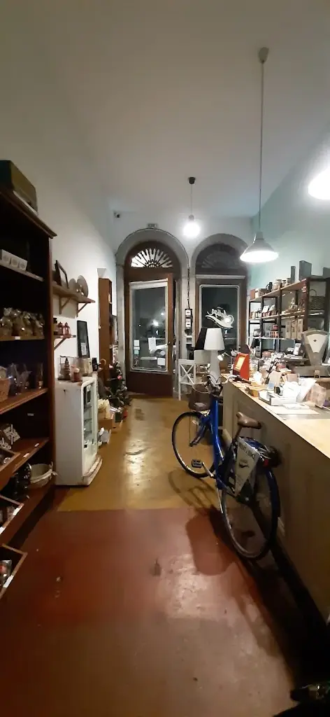 Paulo Machado_À Moda Antiga - Retro Market & Bistro_Viana do Castelo_recensione