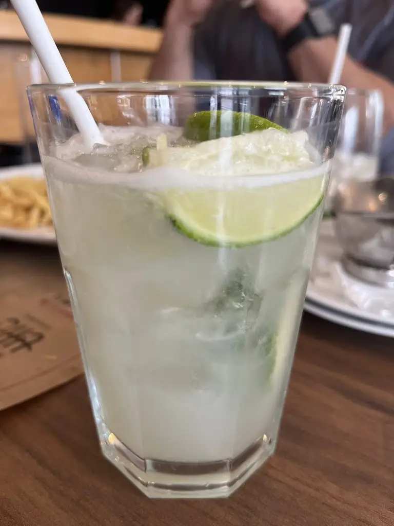 Chuente Avila_Já Se Sabe_Fenais da Ajuda_recensione