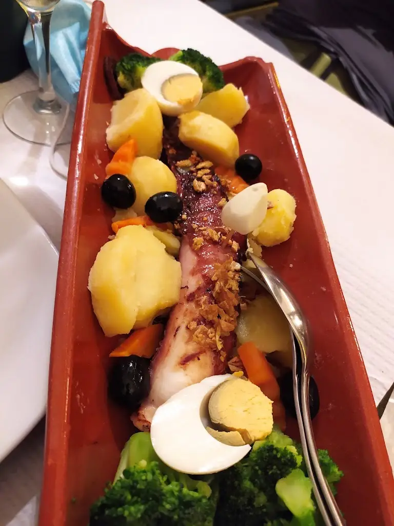 Menu_Restaurante Firminos - Café Central_Monção_imagen_8