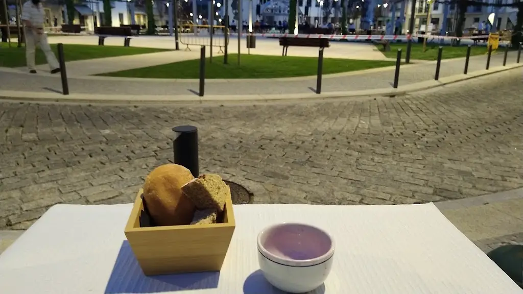 Aurora Lima Lourenço Mesquita_Monção_slider_image_2