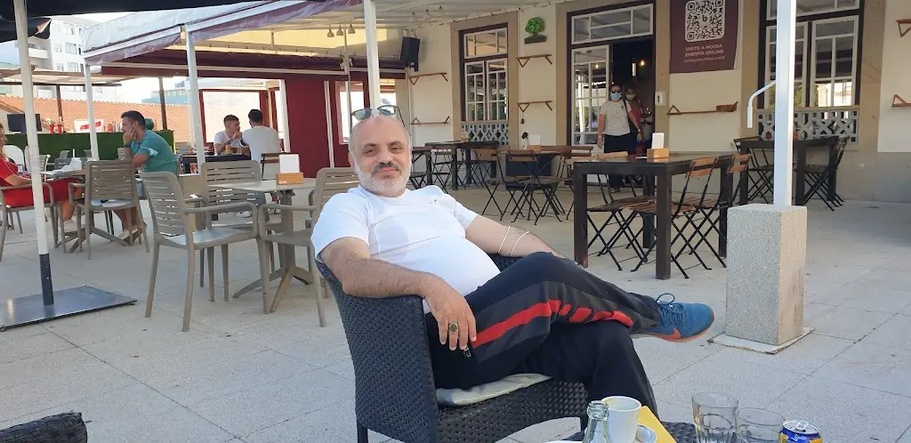 Samir Azzam_Baluarte Bar_Monção_recensione