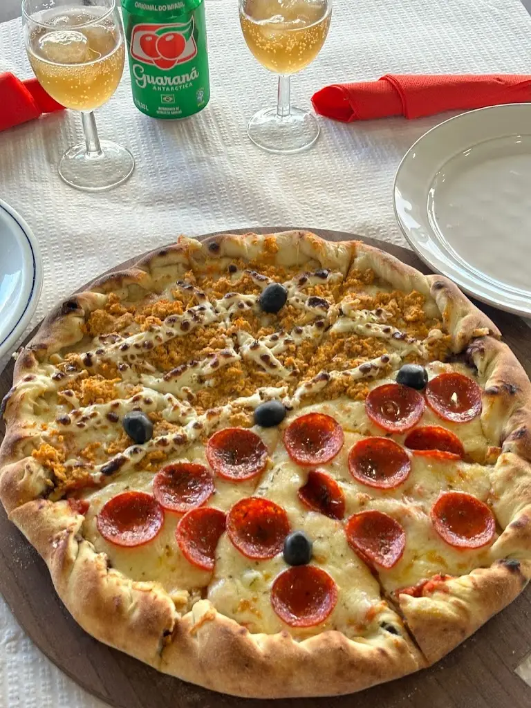 Plinyo Ribeiro Ohl_BRA Esfirras_Monção_recensione