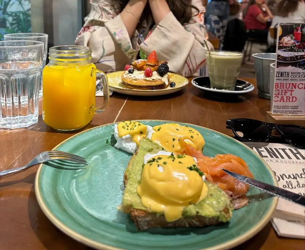 Antonieta Ponce de Leão_Cantinho Do Adro_Melgaço_reseña