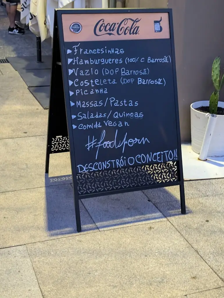 Menü_Burguesia Food Experience_Chaves_Bild_1