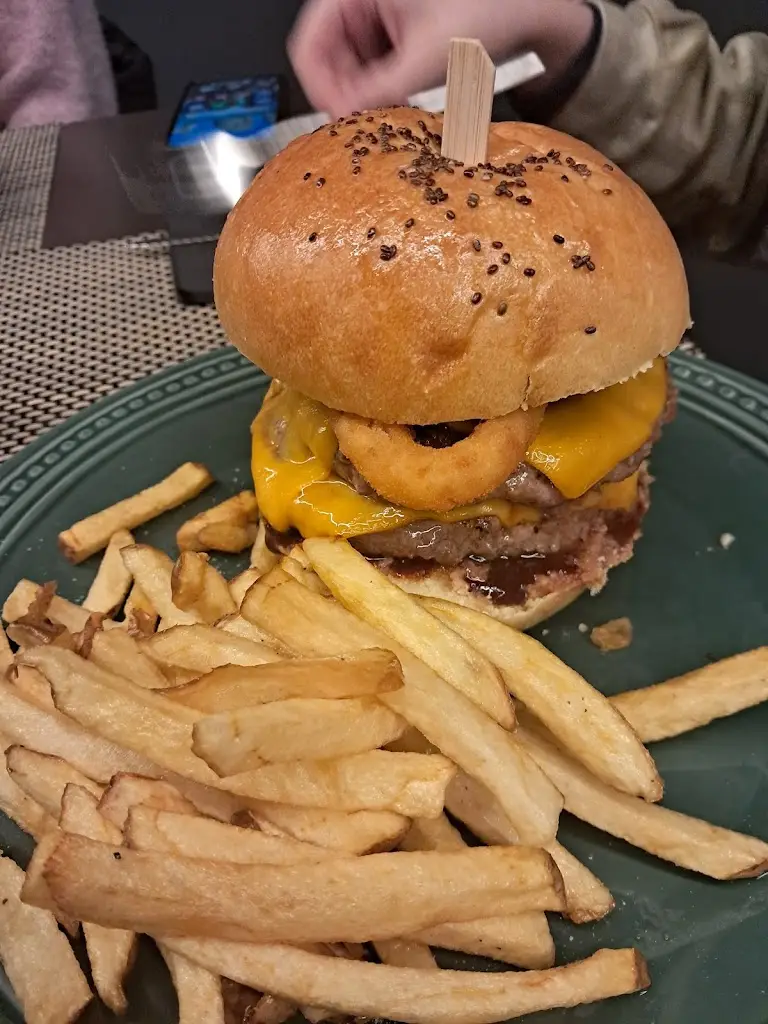 Menü_Burguesia Food Experience_Chaves_Bild_2