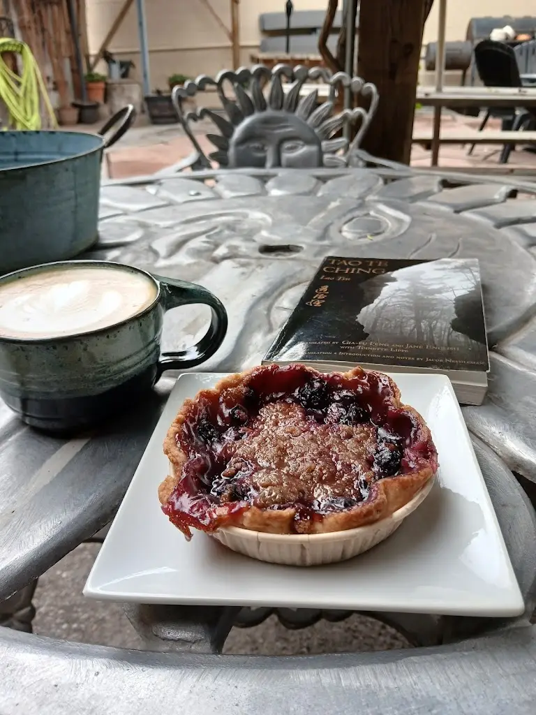 Chris Hawkins_Tomate Azul - Francesinhas_Chaves_recensione