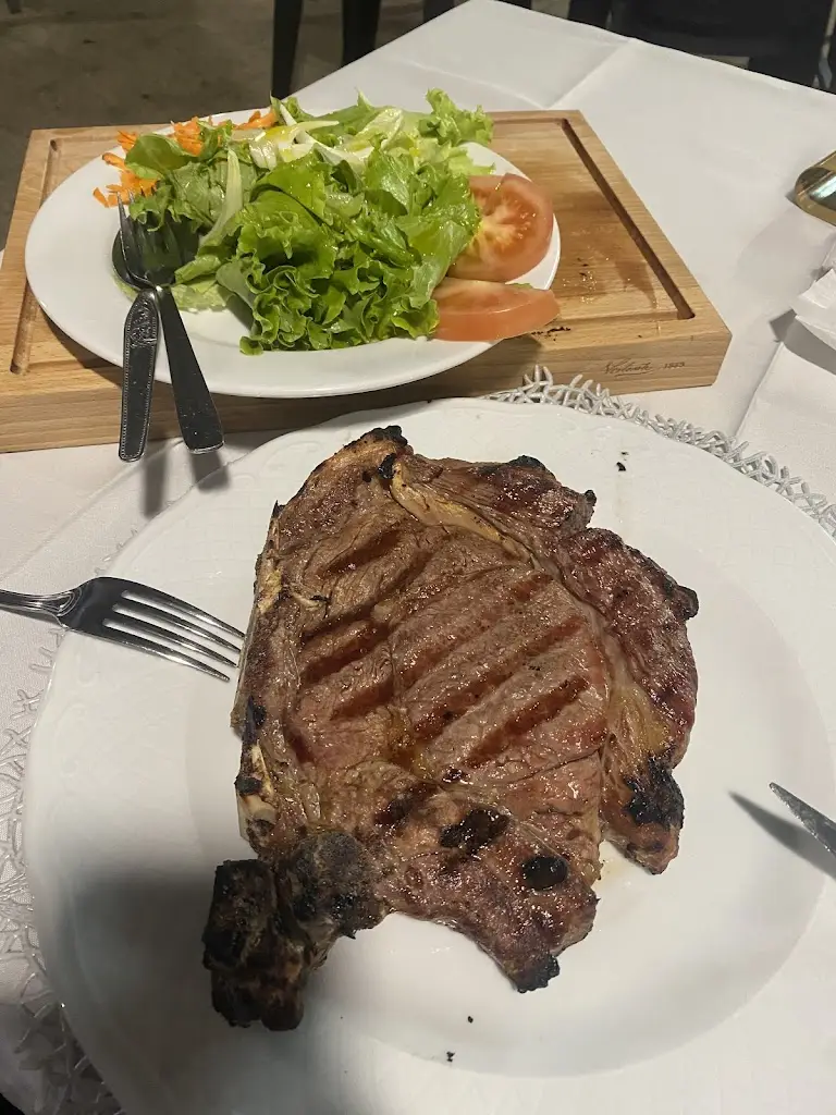 Graham Corbett_Dubai_Chaves_recensione