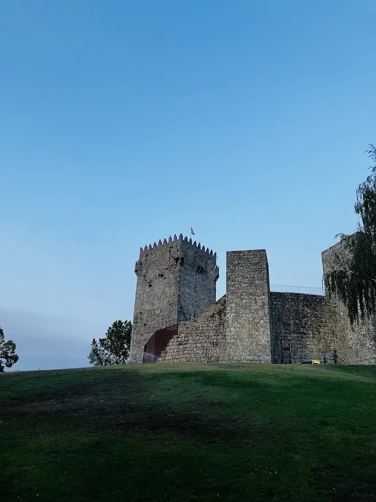 O Castelo_Montalegre_slider_image_3
