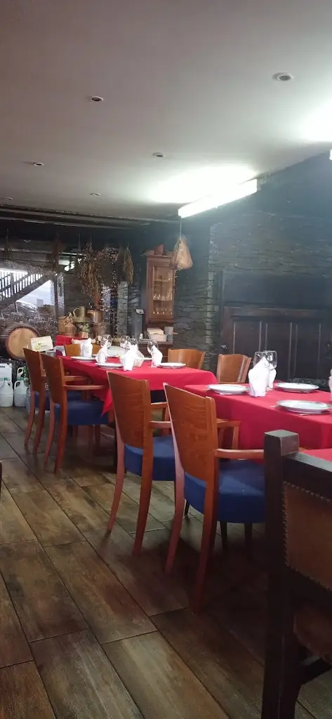 Maria Rodrigues_Adega O Fumeiro_Montalegre_recensione