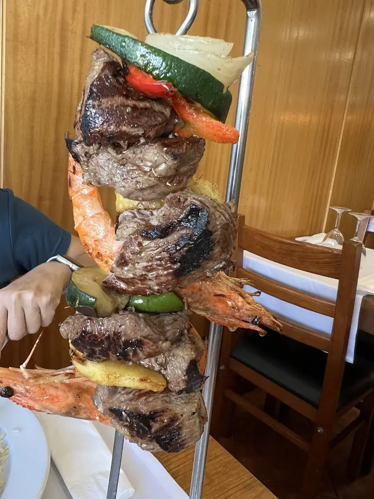 Sina Asefi_Kibom Restaurante_Ponte da Barca_review