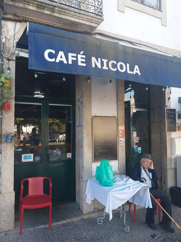 Kristen Hodapp_Café Nicola_Ponte da Barca_recensione