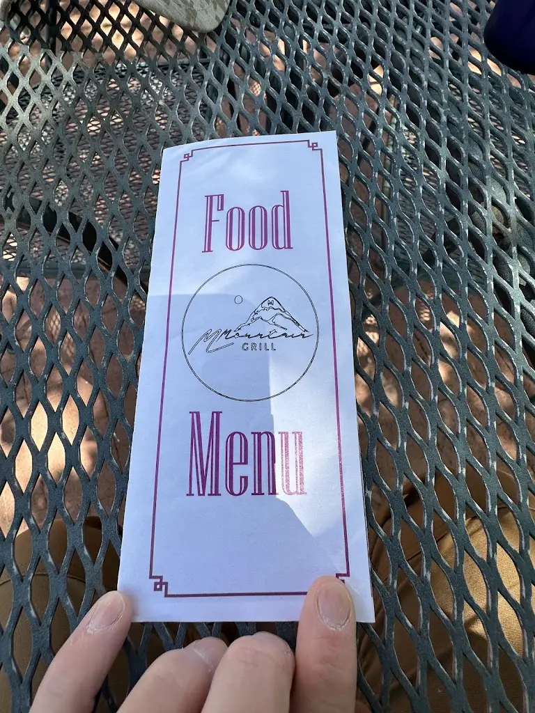 Mariana Ferreira_O Tasco_Ponte da Barca_reseña