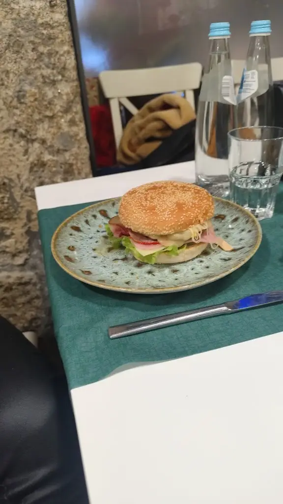 Menu_Varela - Churrasqueira & Hamburgueria_Ponte da Barca_imagen_4