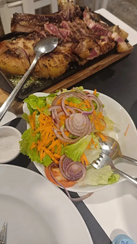 Antonio Dulcidio_Varela - Churrasqueira & Hamburgueria_Ponte da Barca_reseña