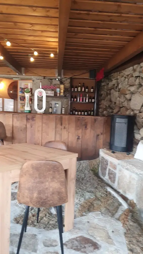 Eira - Tapas • Bar_Boticas_slider_image_2