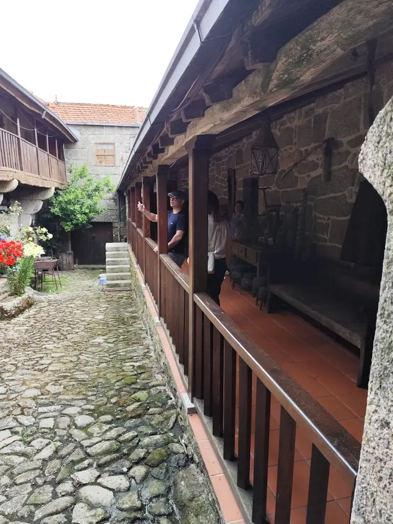 Hugo Damasceno_Casa do Pedro_Boticas_review