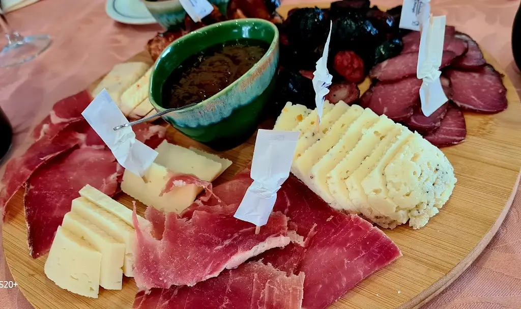 Виктория Говорецкая_Restaurante Mercantil_Armamar_recensione