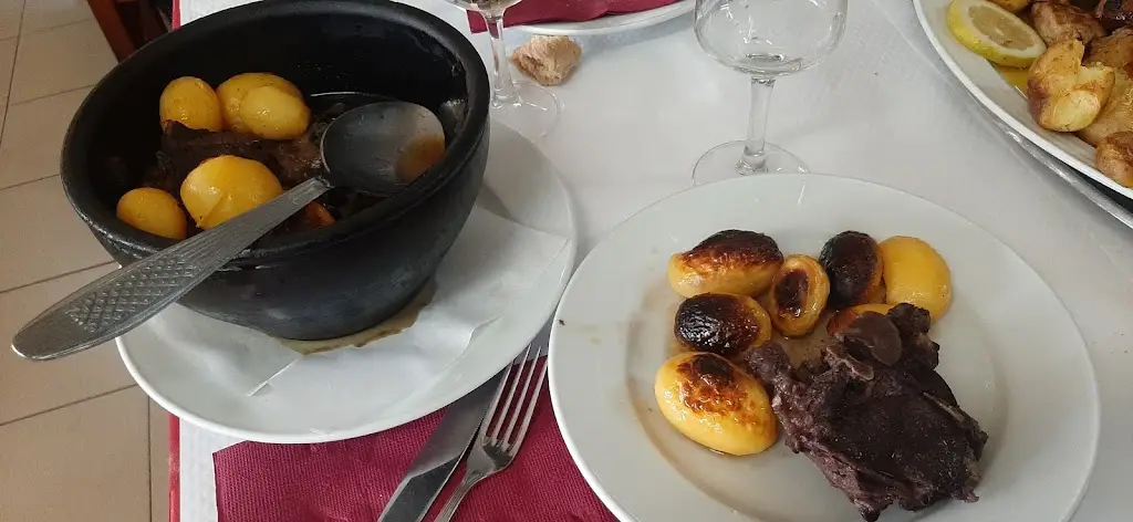 Pedro Neto_Restaurante Varanda Do Criz_Campo de Besteiros_recensione