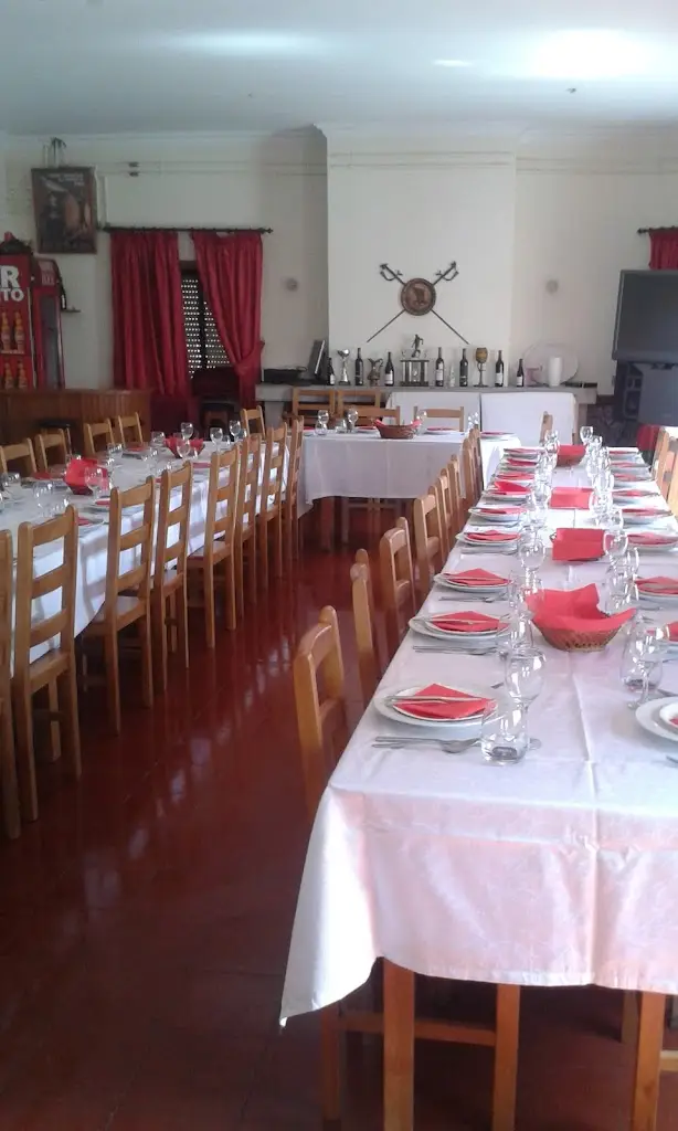Residencial Rossio ristorante a Canas de Senhorim