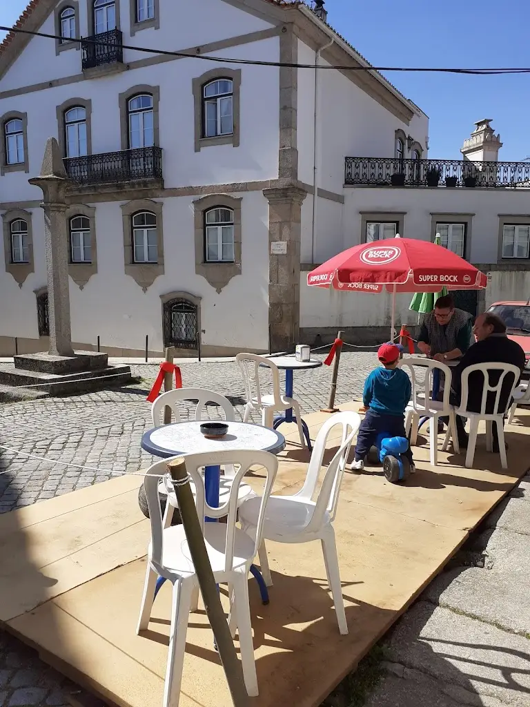 Ana Lúcia Amaral_O Pelourinho_Canas de Senhorim_review