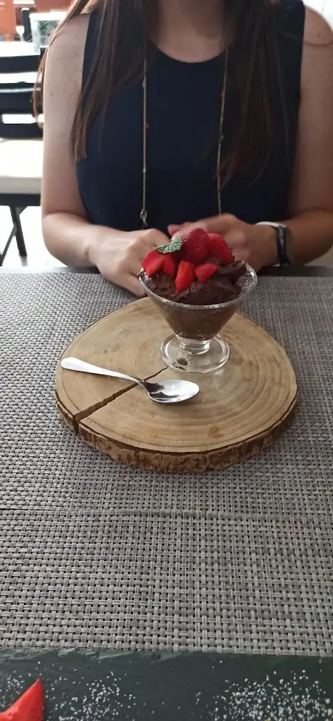 Eduardo Carvalheiro_Lobo Mau Cafetaria_Canas de Senhorim_recensione