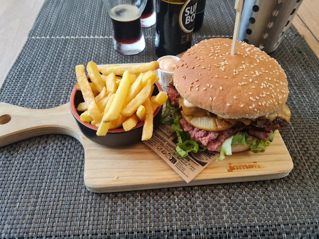 Telmo Campos_Lobo Mau Cafetaria_Canas de Senhorim_recensione