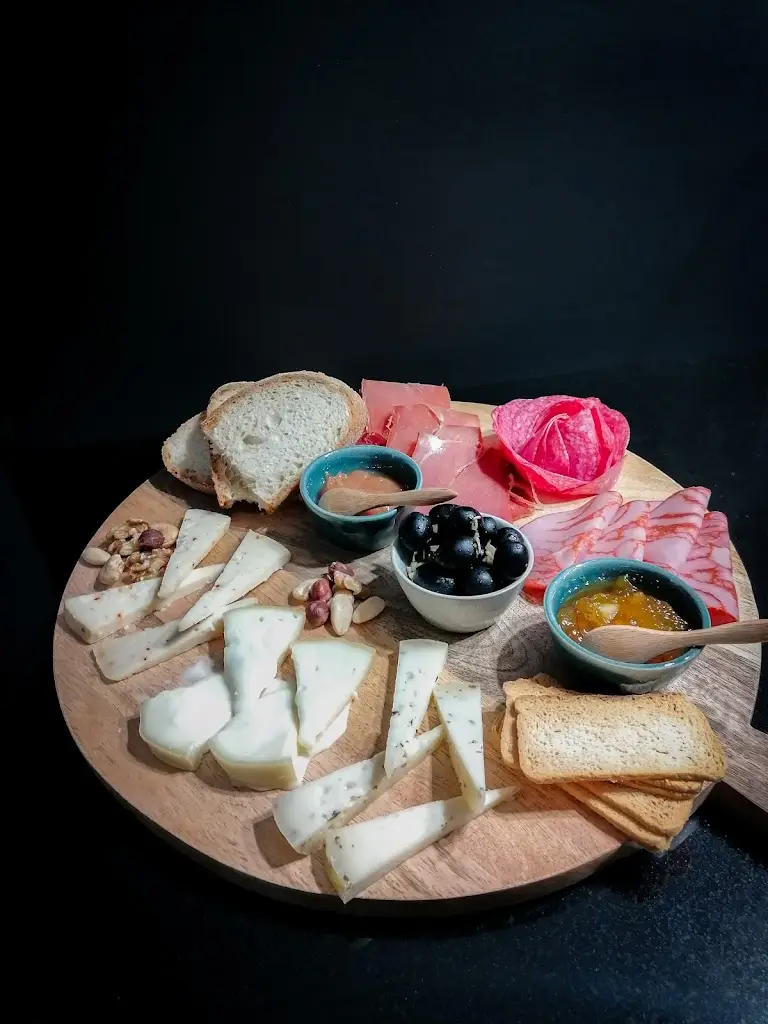 Menu_4 Esquinas Café |Gelataria |Lounge Bar_Canas de Senhorim_immagine_5