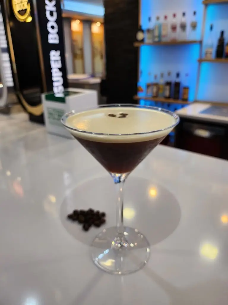 4 Esquinas Café |Gelataria |Lounge Bar_Canas de Senhorim_slider_image_2