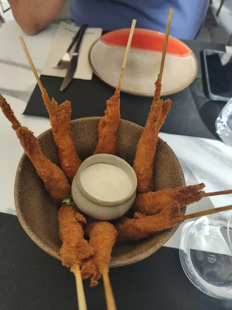 Rosa Petit_Residencial Pico do Meio-Dia_Moimenta da Beira_review