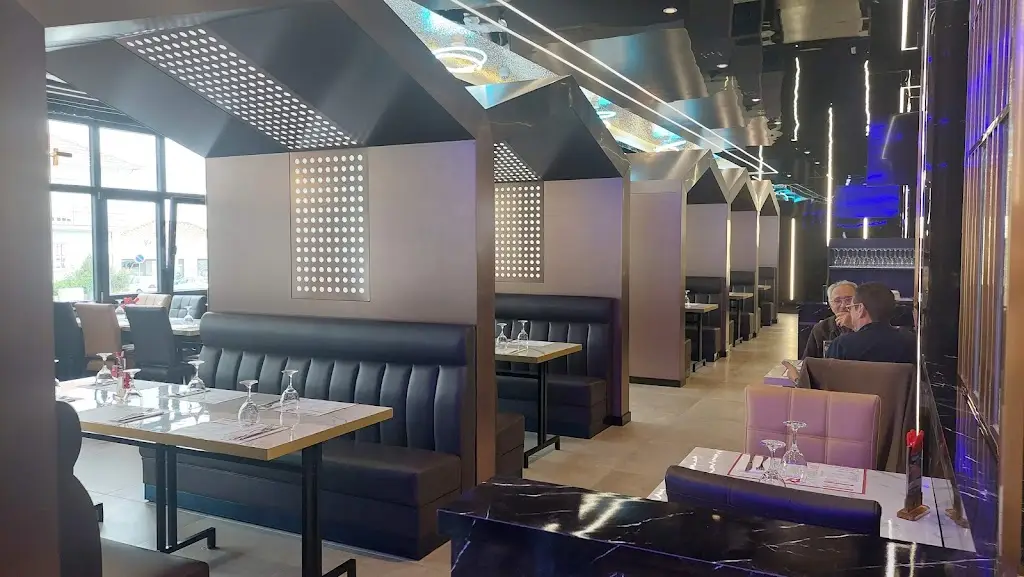 Restaurante Wok Hiper Amizade_Moimenta da Beira_slider_image_2