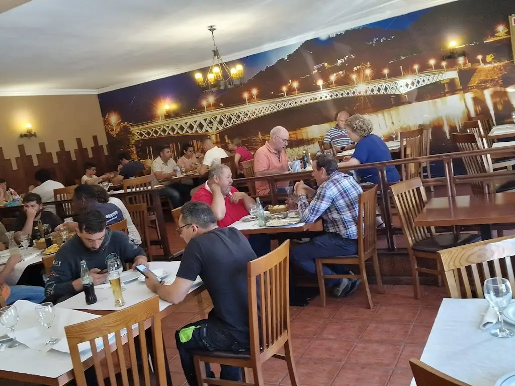 Mick McCanlies_Restaurante Kibom_Cinfães_review