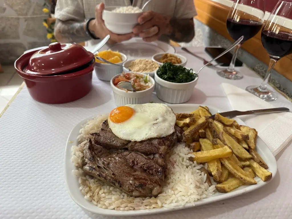 Ольга Яковлева_Taverna Girassol_Carregal do Sal_reseña