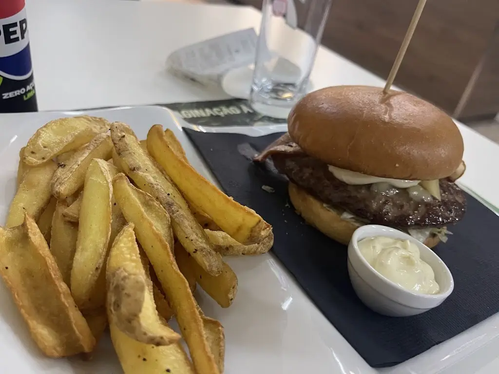 Menü_Restaurante-Hamburgueria 