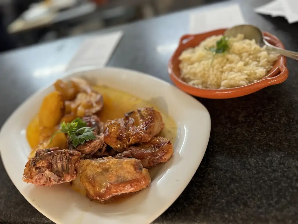 Restaurante Toronto_Valpaços_slider_image_3