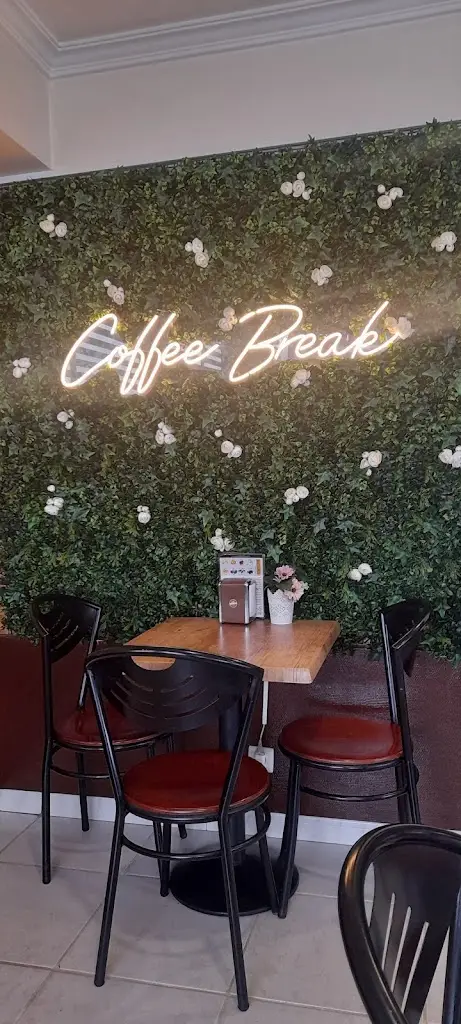 Nuno Carreira_Coffee Break_Valpaços_review