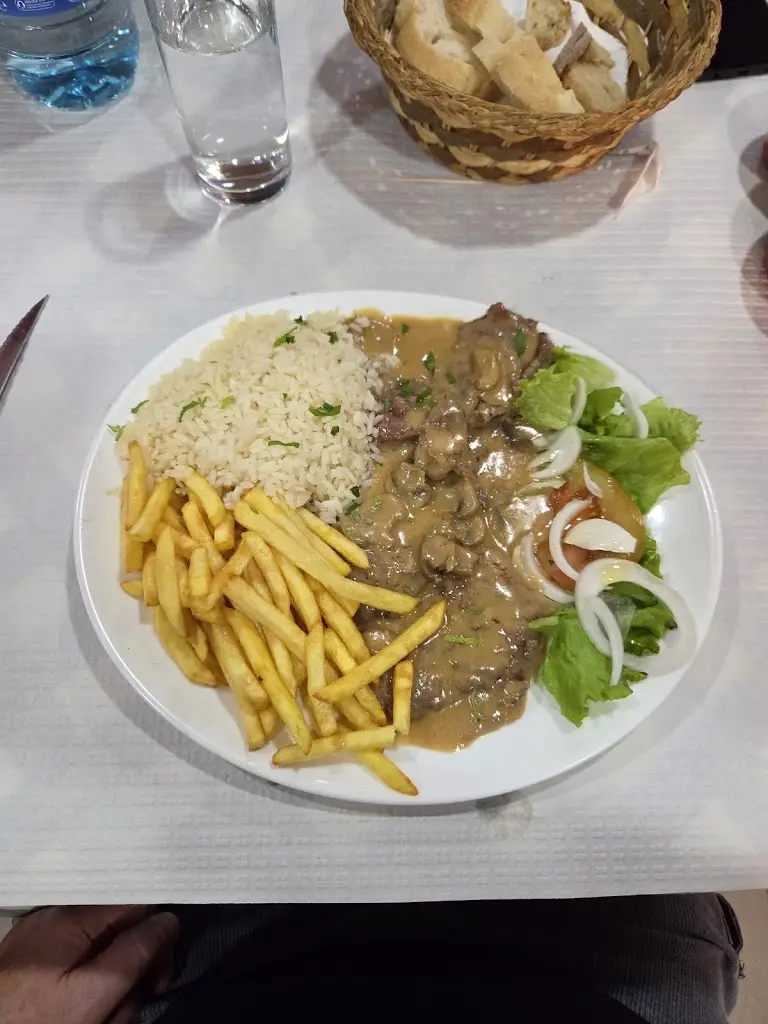 r c_Tasca Dos Nunes 8/7_Castro Daire_review