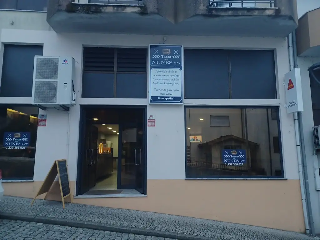Tasca Dos Nunes 8/7 ristorante a Castro Daire