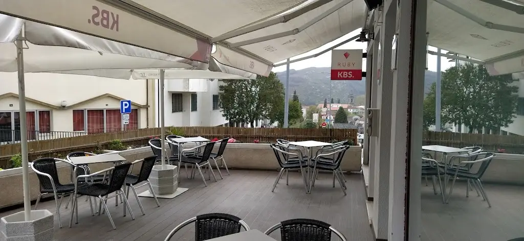 Kbs. ristorante a Castro Daire