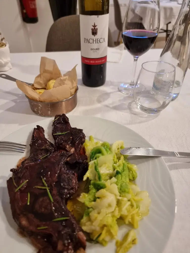 Casa Oliveira_Mortágua_slider_image_3