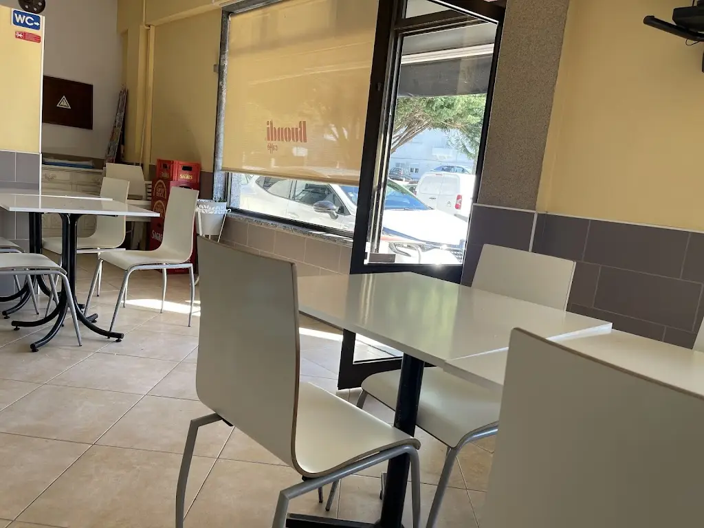 Nathan Sivapatham_Café/restaurante 