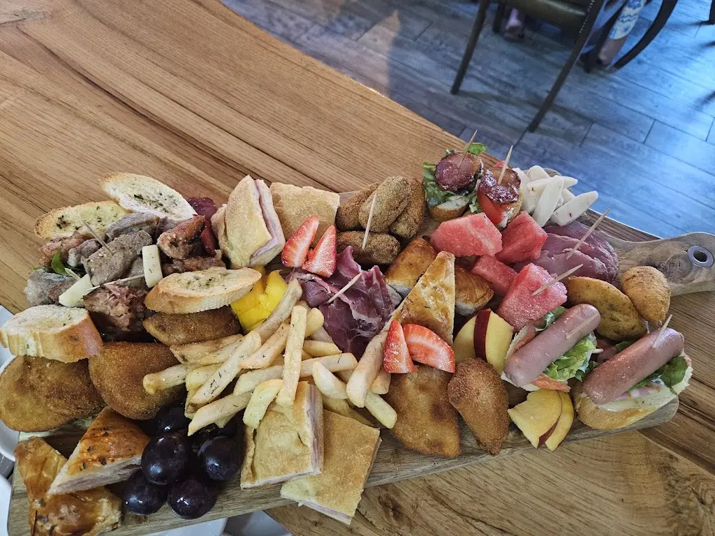 Tapas Bar Passeio Alto_Lamego_slider_image_2