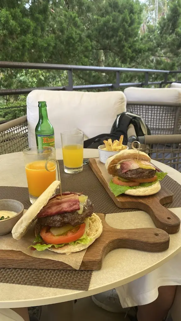 Kevin Chittenden_The Gardener_Fenais da Ajuda_recensione