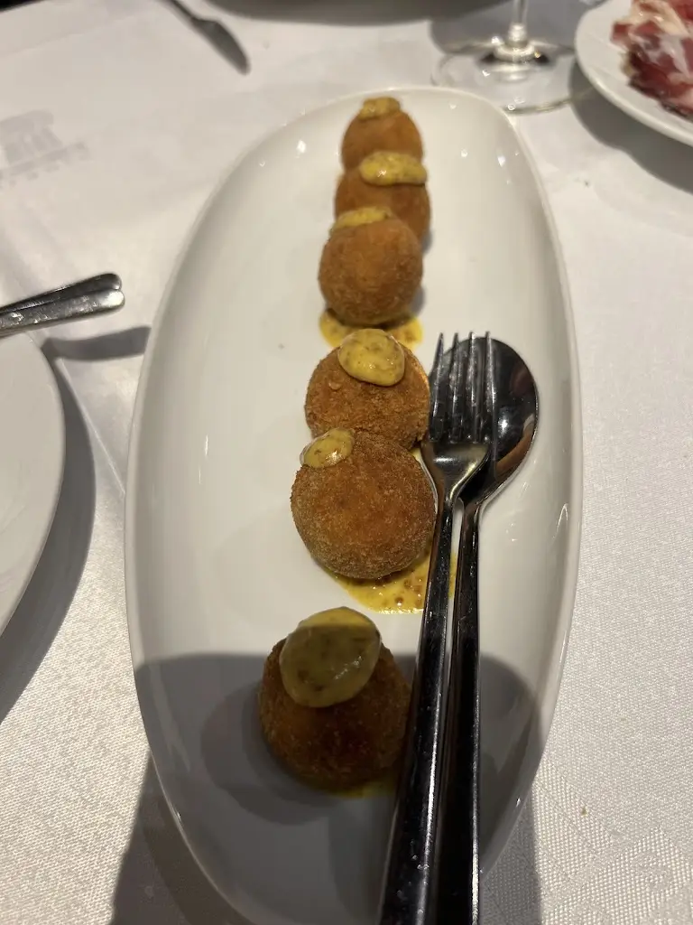 Danny Driessen_3 Pipos_Treixedo_recensione