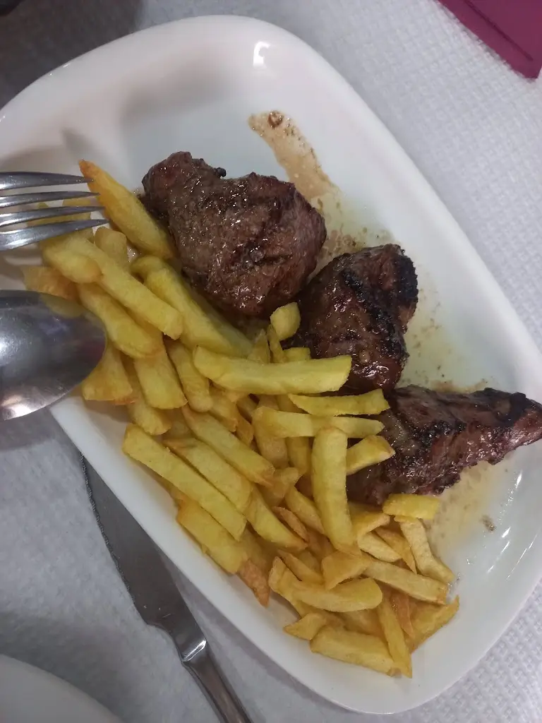 Vicente Lima_Telheiro restaurant_Penalva do Castelo_recensione